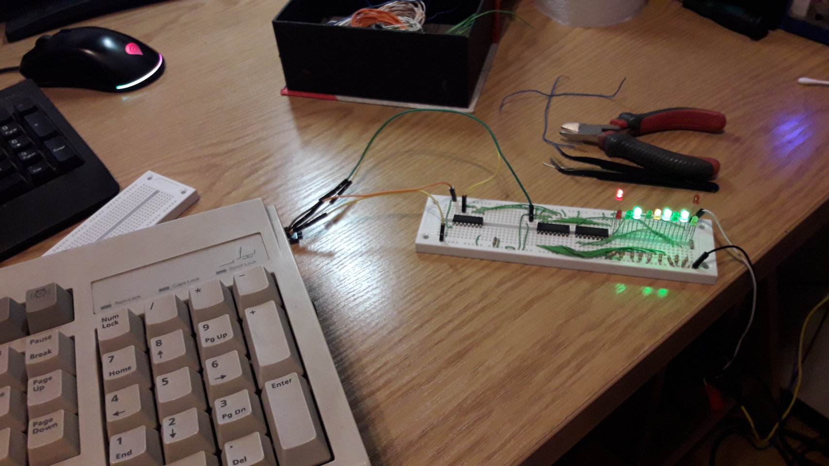Experimenting with PS/2 on breadboard