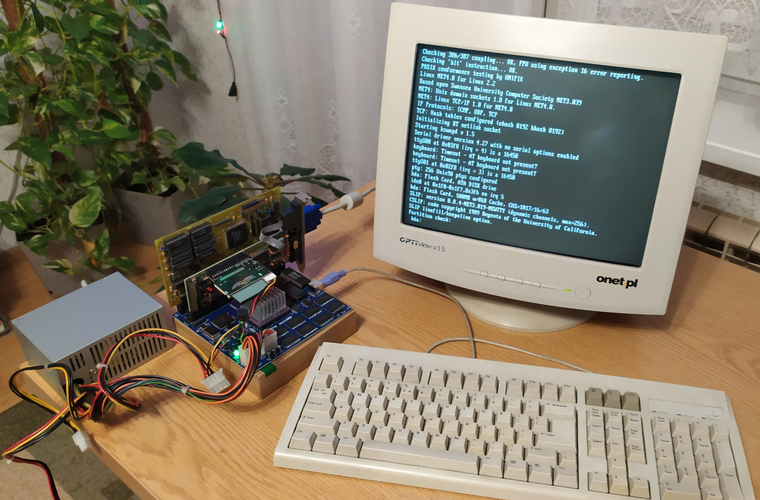 Linux boot on M8SBC-486